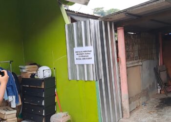 Fakta Siswi SD Semarang Terpaksa Lewat Sungai ke Sekolah